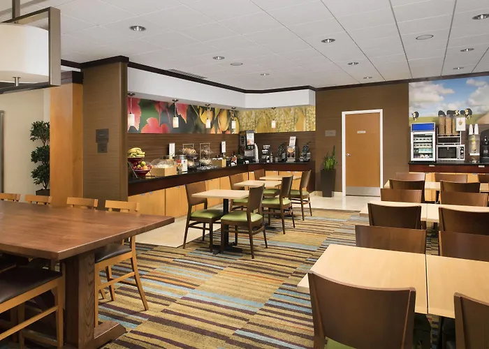 Fairfield Inn & Suites-Washington Dc